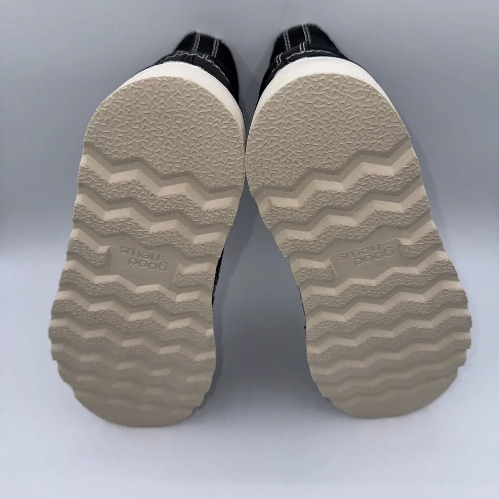 Good‎ News Roopa Quilted Boots Men's Size 9 Black White Puffer